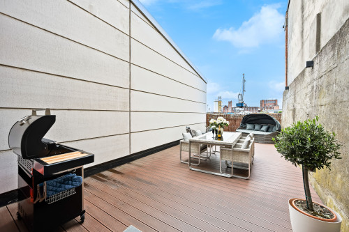 LiT LiVING: LuxusLoft | Box SprIng | Air Con | BBQ - Gallery - 25