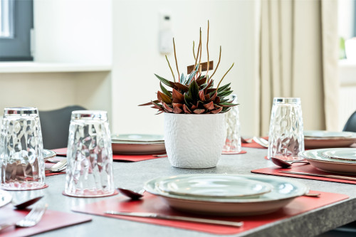 LiT LiVING: LuxusLoft | Box SprIng | Air Con | BBQ - Gallery - 6