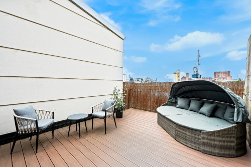 LiT LiVING: LuxusLoft | Box SprIng | Air Con | BBQ - Gallery - 18