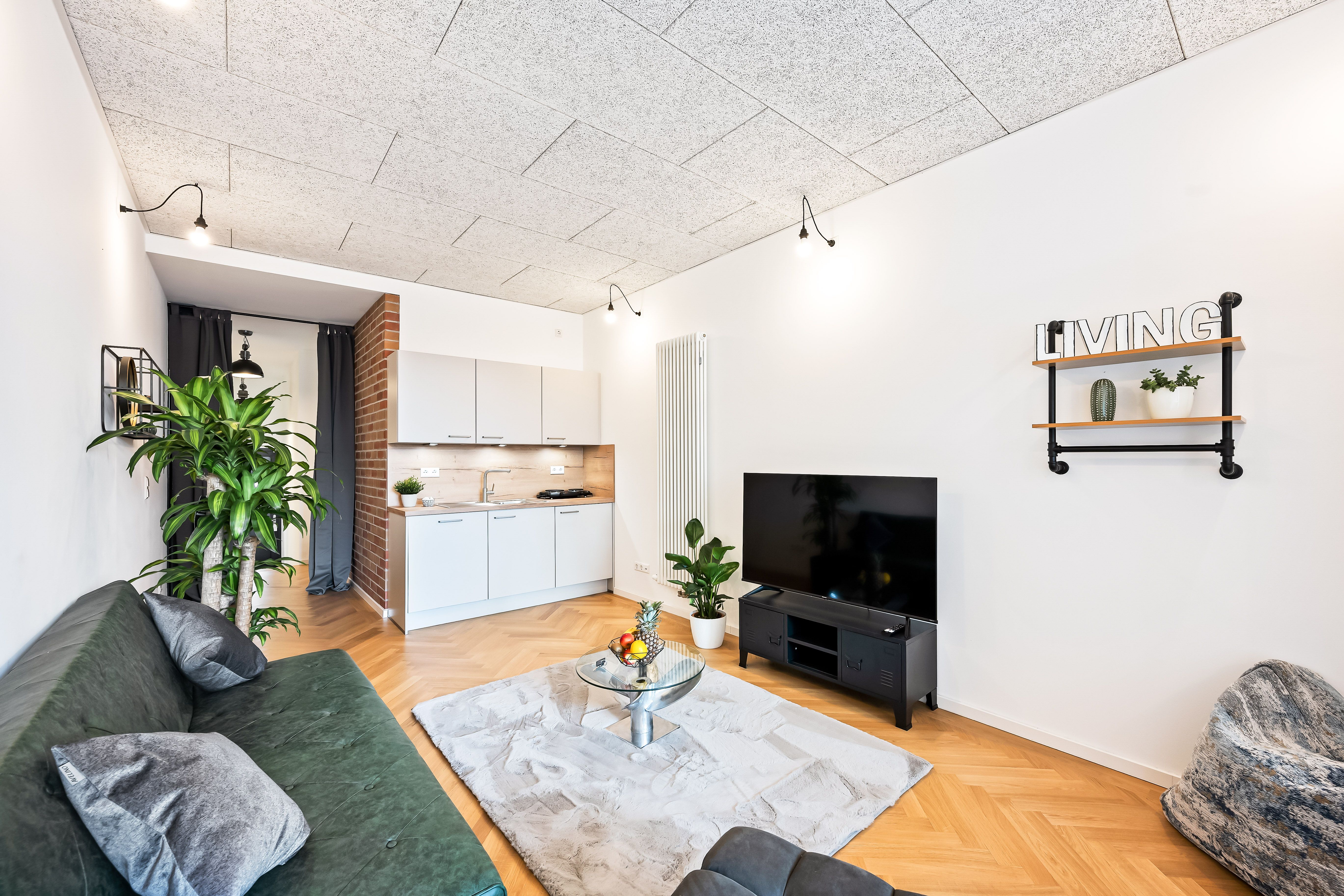 LiT LiVING: LuxusLoft | Box SprIng | Air Con | BBQ - 29