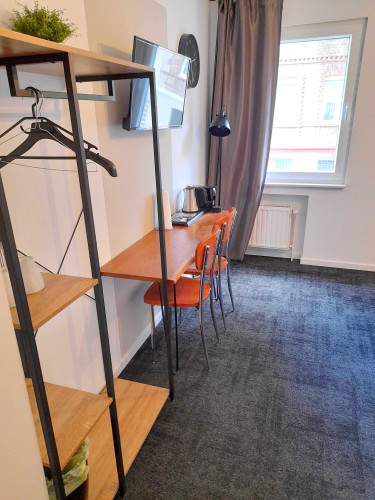 Great and cozy room in Bonn | Wi-Fi | TV - Gallery - 6
