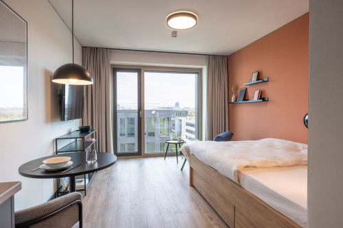 Studio apartment in a quiet courtyard location, Fritz Bender Campus / BMW