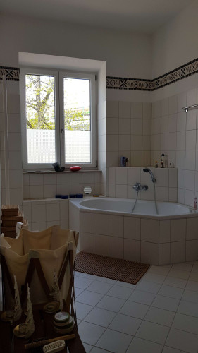 Quiet city center location, as good as new furnished 3.5 room apartment with loggia and EBK in Erlangen