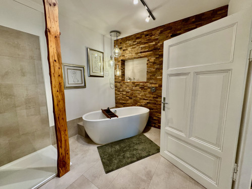 Spacious old town flat with a stylish mix of historical elements and modern comfort - Gallery - 26