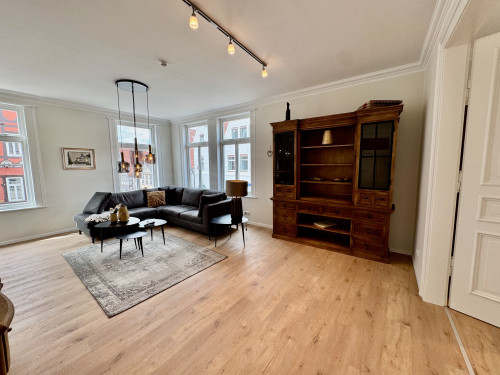 Spacious old town flat with a stylish mix of historical elements and modern comfort - Gallery - 7