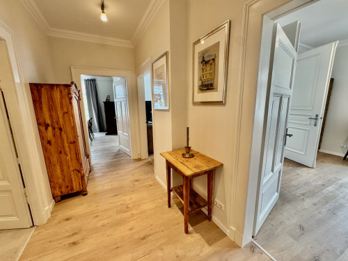 Spacious old town flat with a stylish mix of historical elements and modern comfort