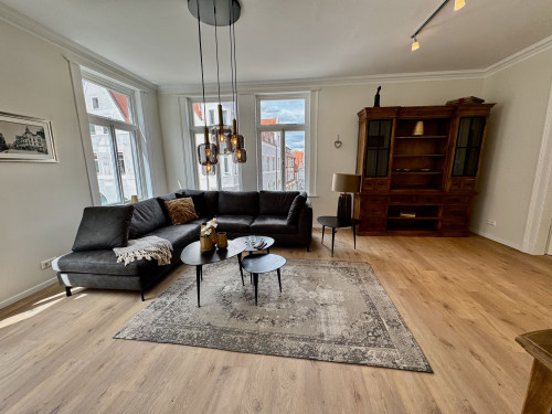 Spacious old town flat with a stylish mix of historical elements and modern comfort - Gallery - 12