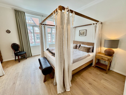 Spacious old town flat with a stylish mix of historical elements and modern comfort - Gallery - 29