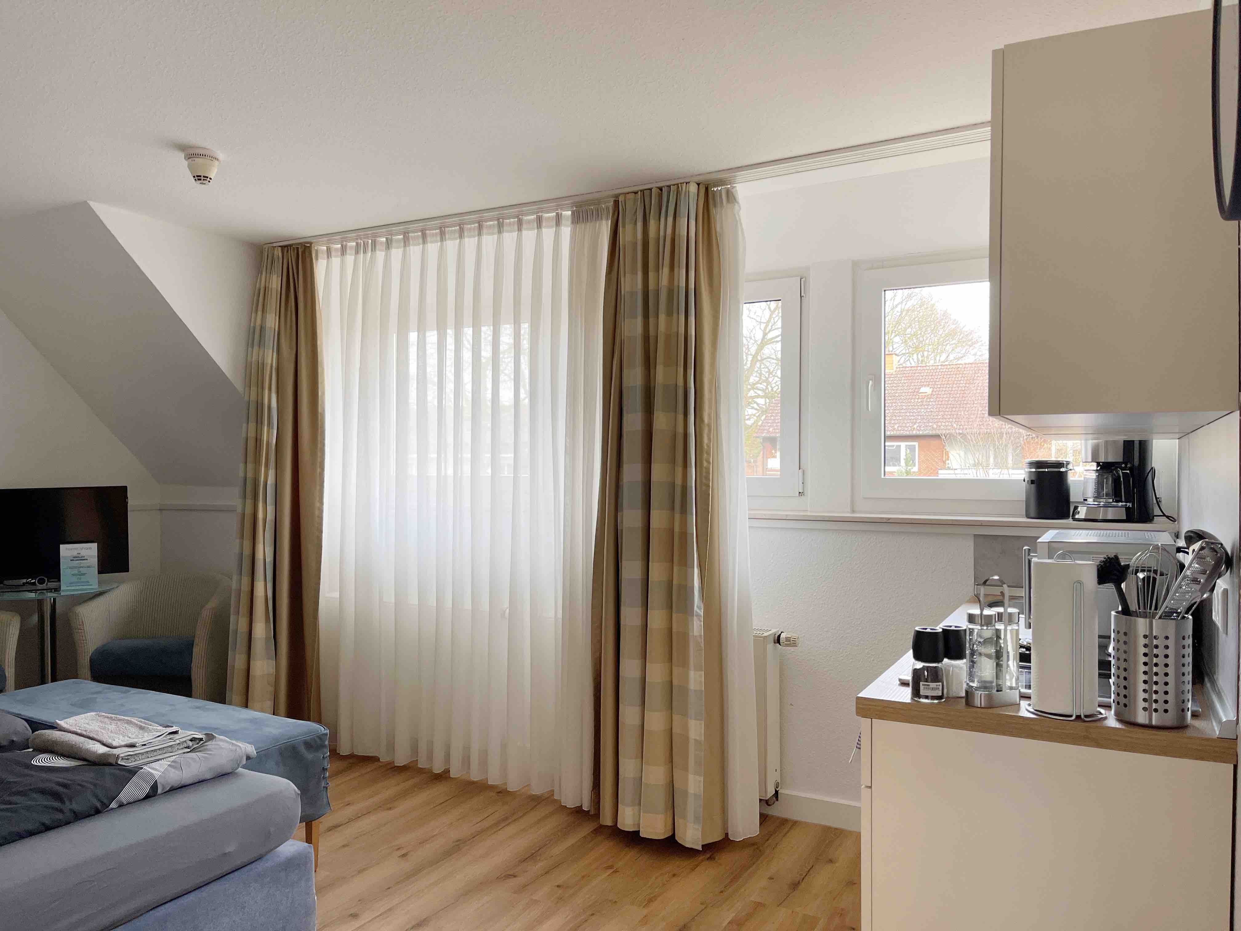 Trendy Two-Bed Studio With Kitchen - 34