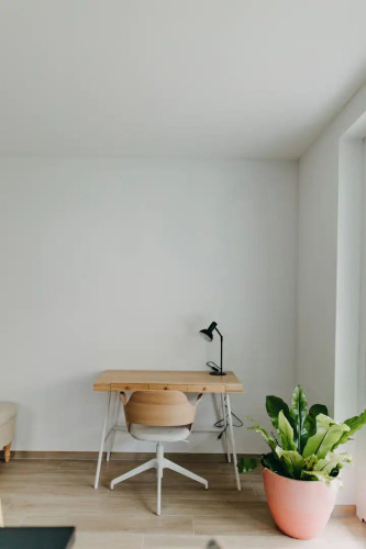 Modern, well-styled Apartment with Garage Parking