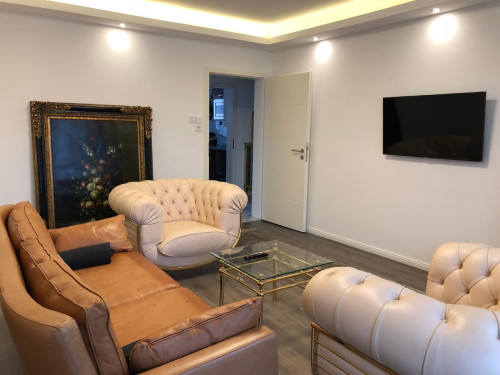 Temporary living in the beautiful Apartment ONE in Bremerhaven for up to 5 persons