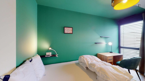 Appealing double bedroom near the Grand Palais metro