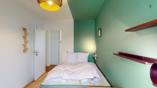 Appealing double bedroom near the Grand Palais metro