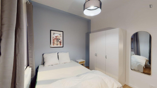 Elegant double bedroom in Esquermes