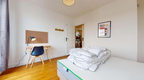 Charming double bedroom in Ferrandière - Maisons Neuves
