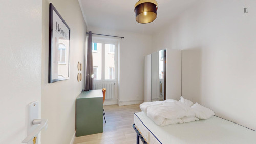 Pleasant single bedroom in Gratte Ciel
