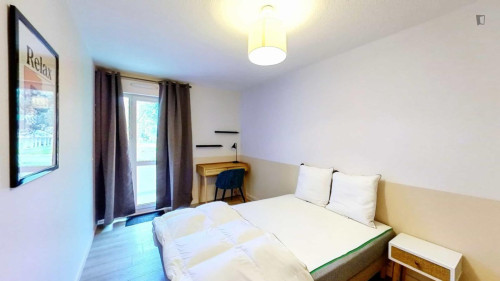 Admirable double bedroom near the Pessac campus of Université de Bordeaux