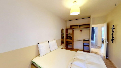 Admirable double bedroom near the Pessac campus of Université de Bordeaux