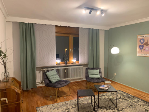 80 sqm - apartment in a convenient location 3 minutes walk to the train station and bus stop
