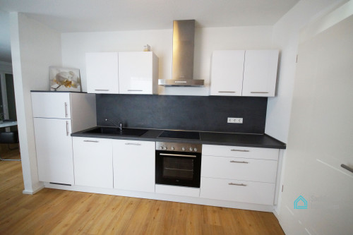 Quiet home in excellent location