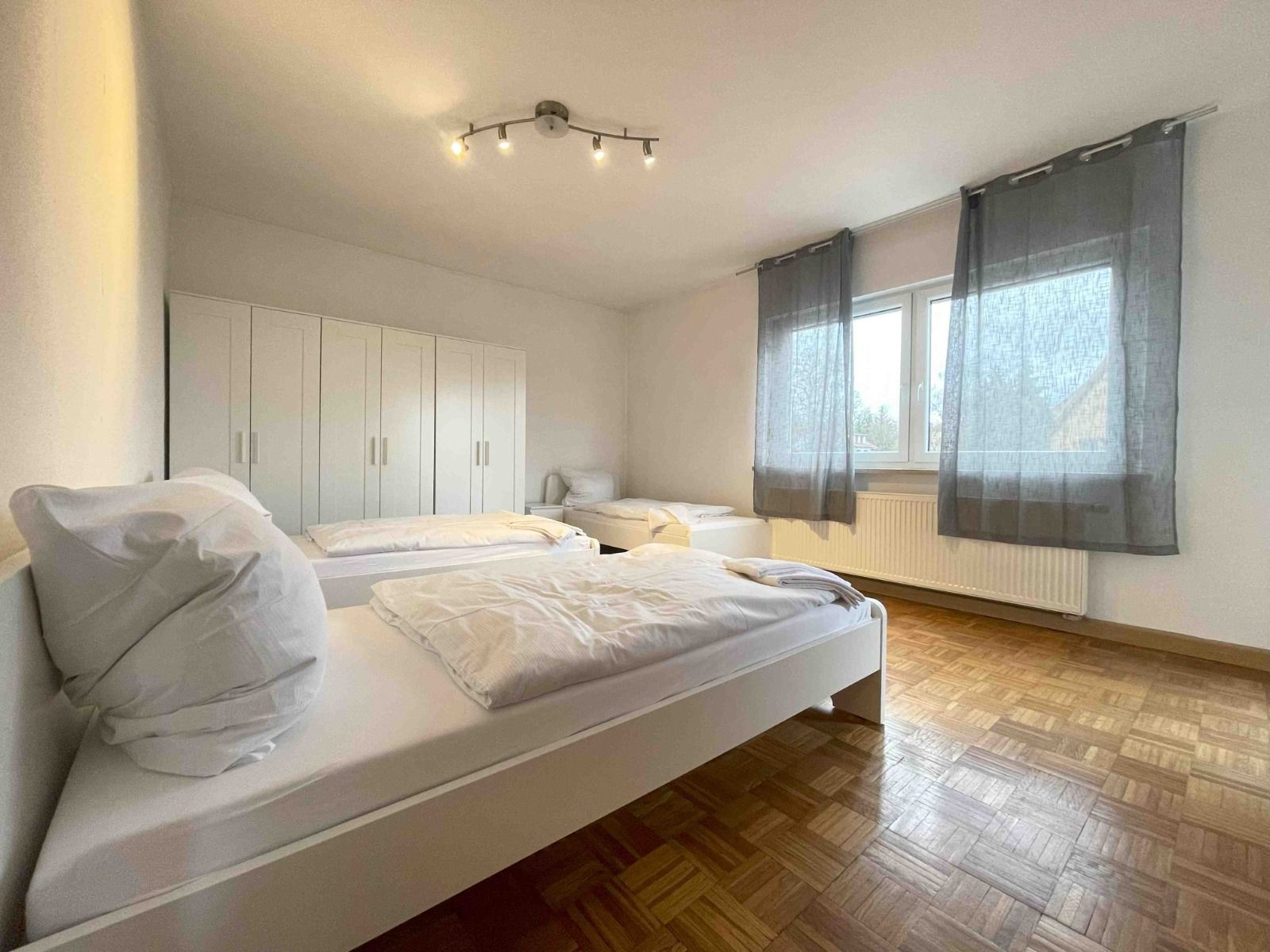  Helle Wohnung Auf Zeit / Zentral Gelegen  -  Helle Wohnung auf Zeit / zentral gelegen  - Gallery -  16