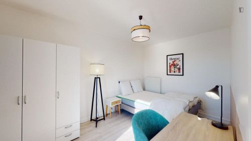 Elegant double bedroom in Île de Nantes