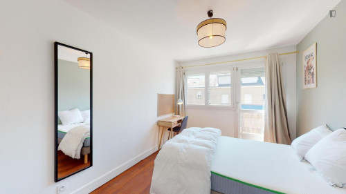 Dashing double bedroom in Île de Nantes