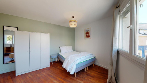 Very neat double bedroom in Île de Nantes - Gallery - 3