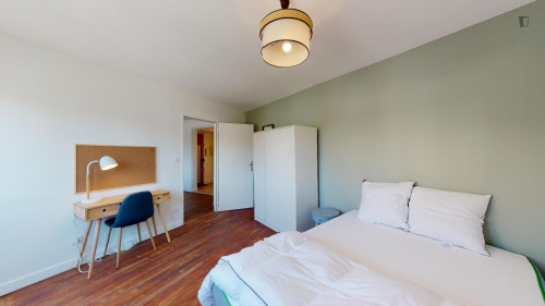 Very neat double bedroom in Île de Nantes - Gallery - 2
