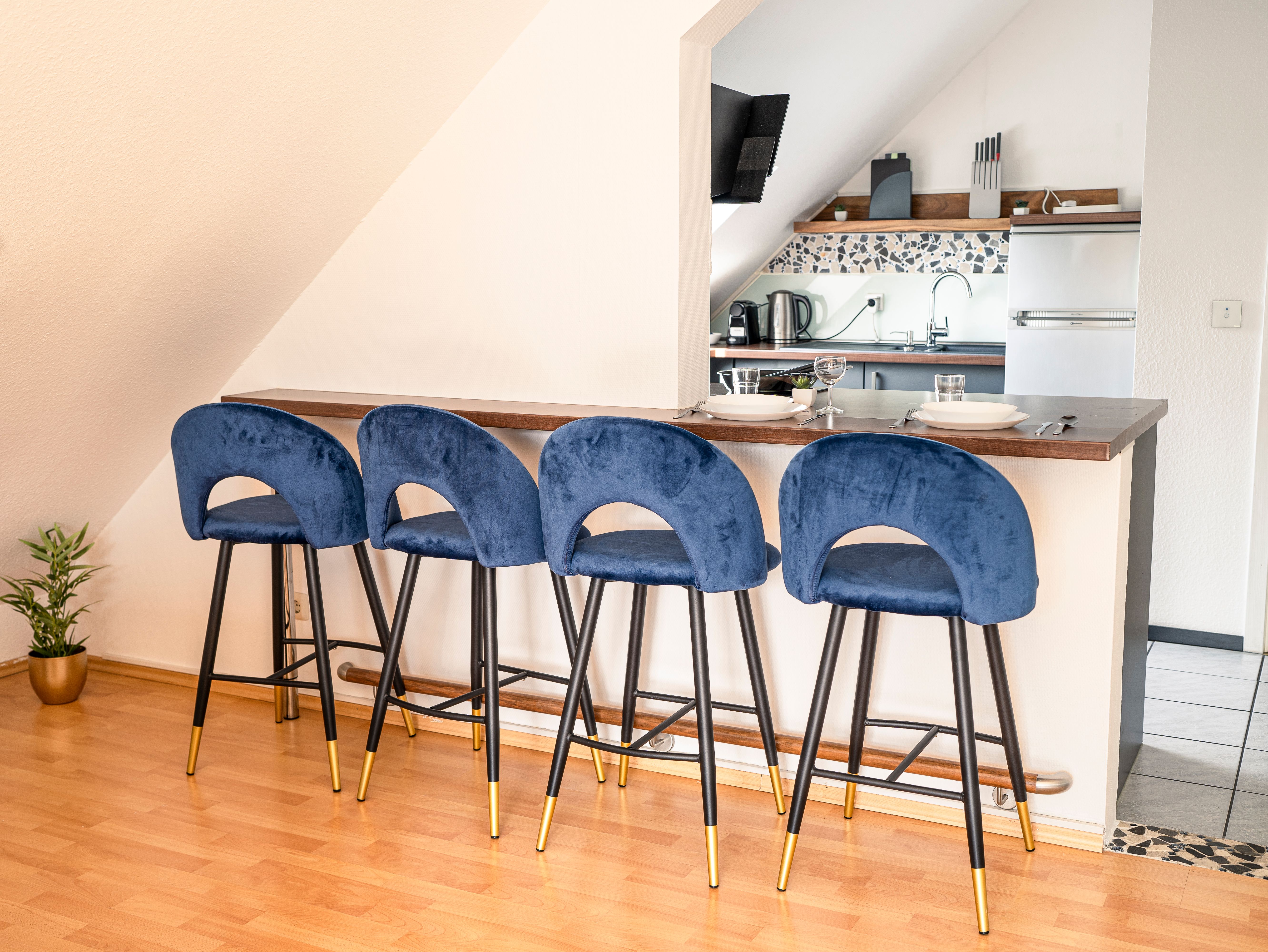  Penthouse-Suite Near University  -  Penthouse-Suite near University  - Gallery -  14