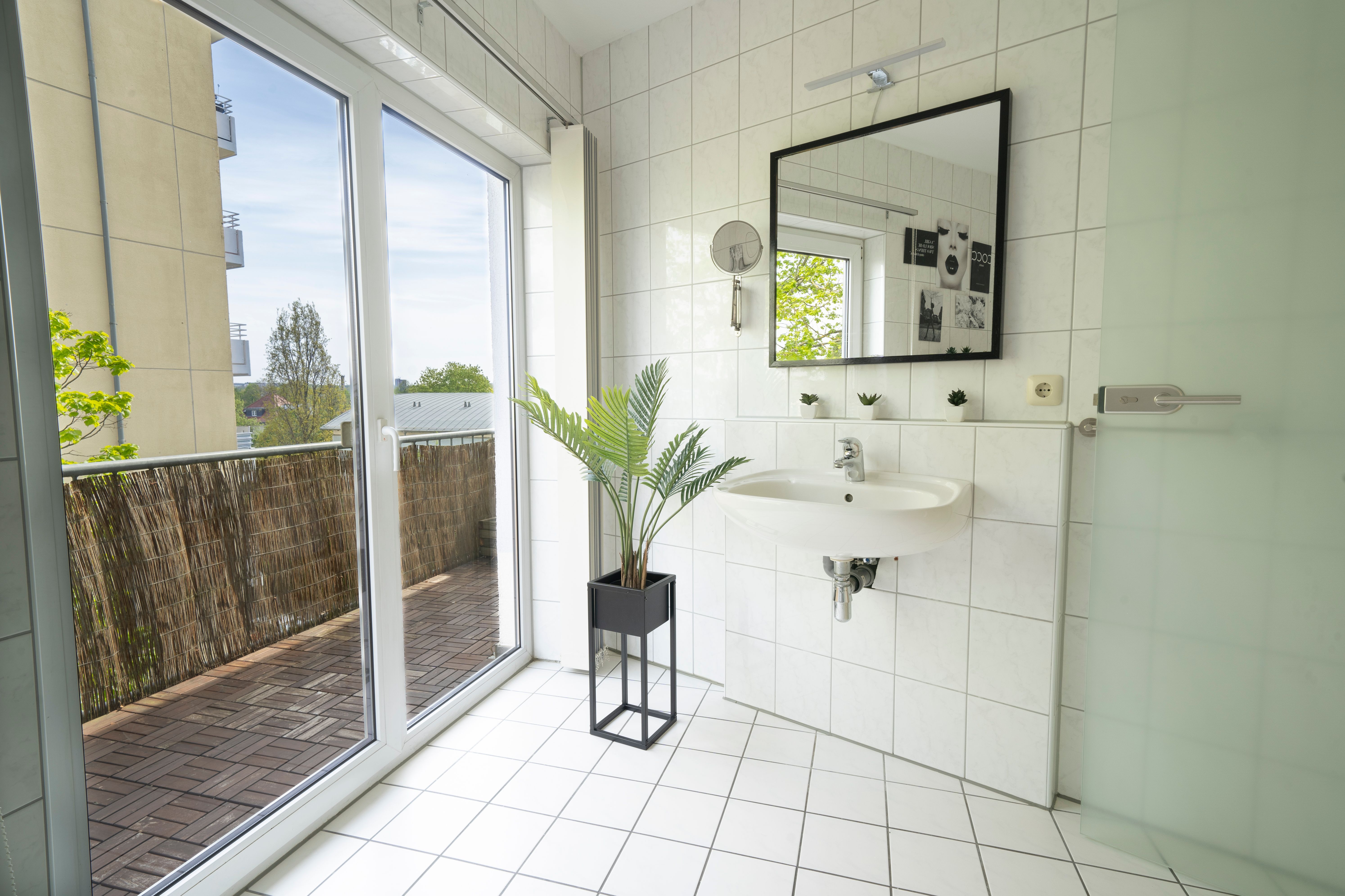  Penthouse-Suite Near University  -  Penthouse-Suite near University  - Gallery -  8