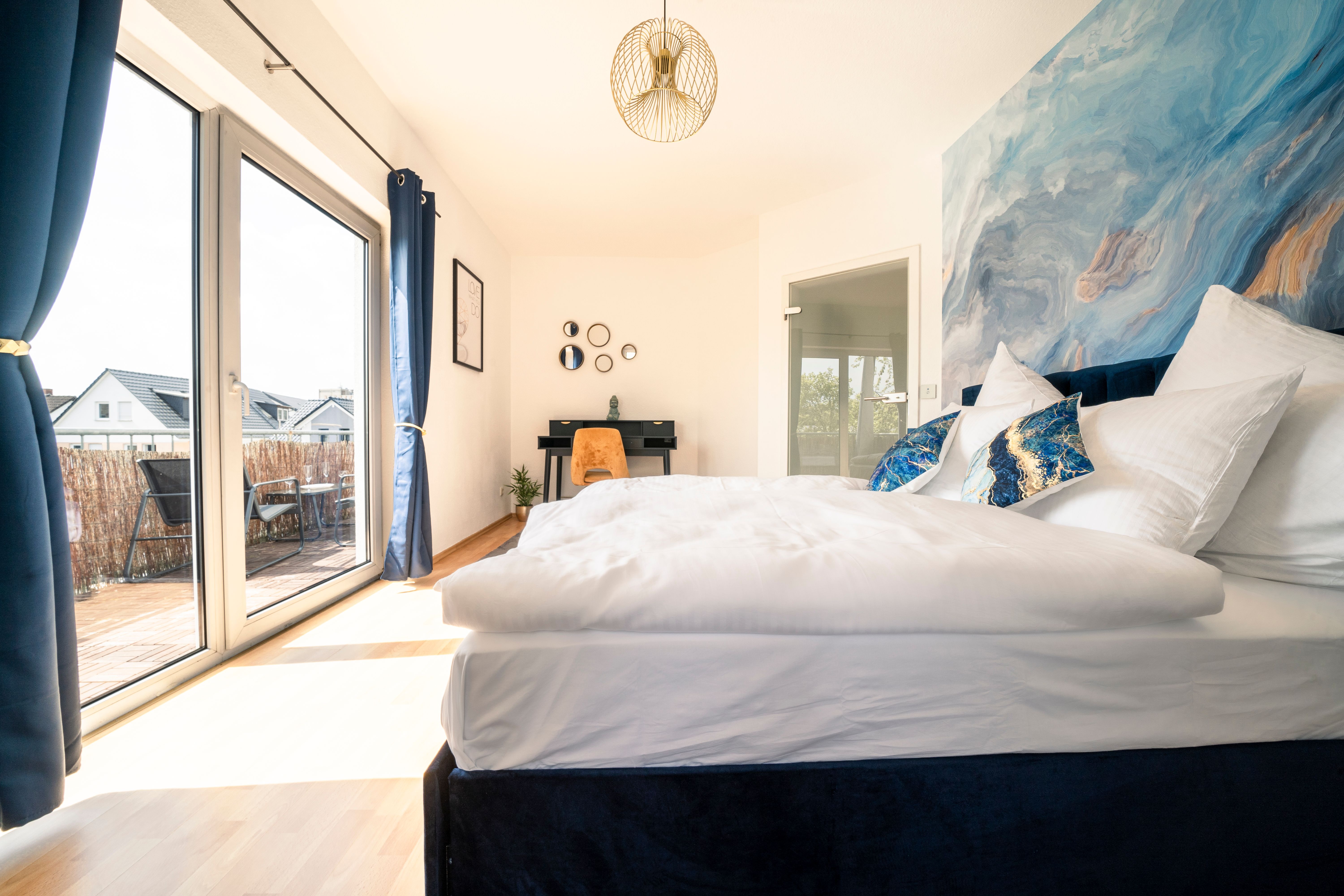  Penthouse-Suite Near University  -  Penthouse-Suite near University  - Gallery -  18
