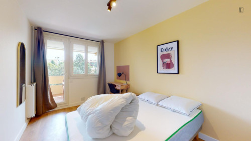 Welcoming double bedroom near the centre of Aix-en-Provence