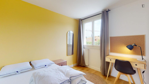 Alluring double bedroom near the centre of Aix-en-Provence
