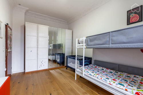 Spacious 3-bedroom apartment, perfectly located