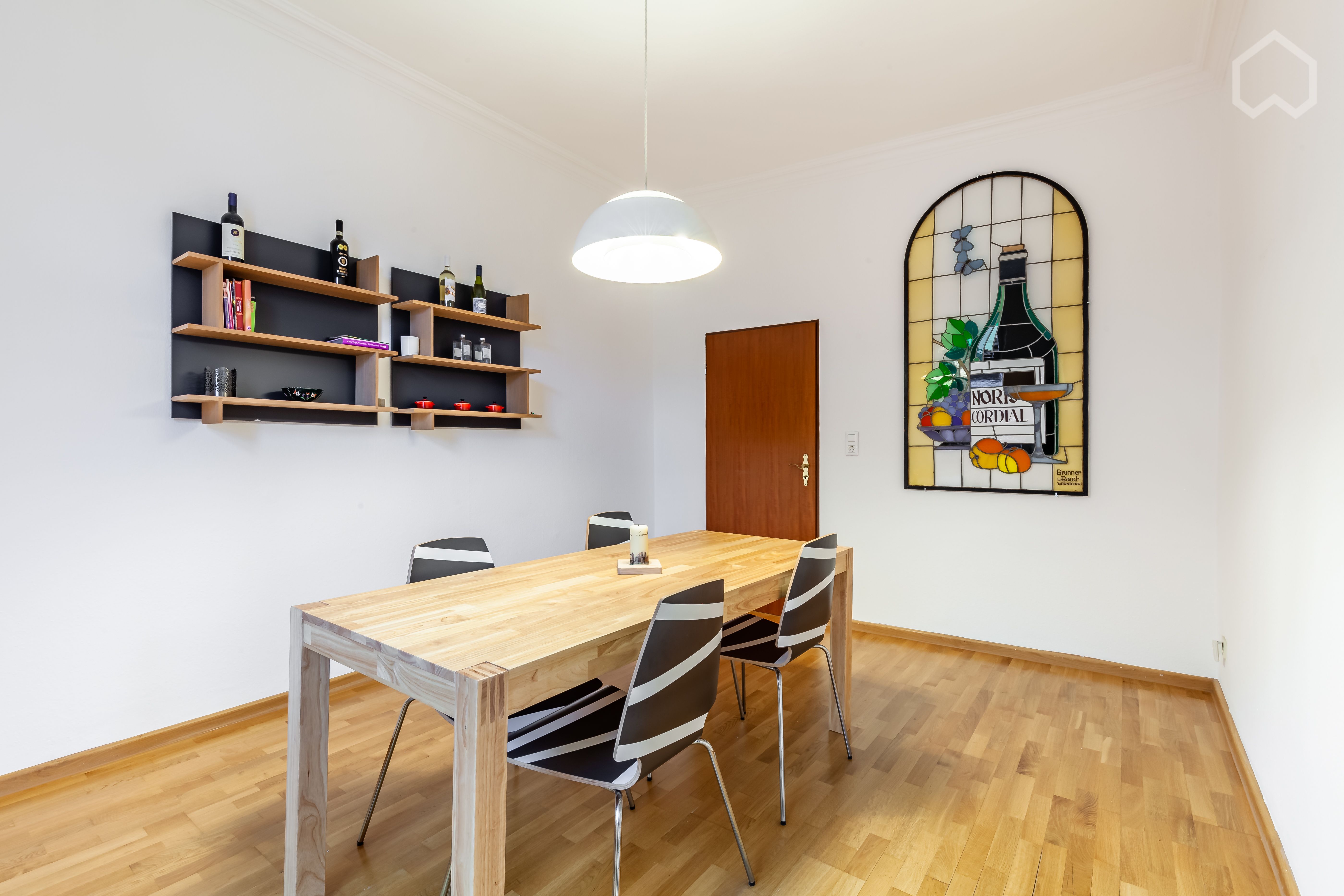  Spacious 3-Bedroom Apartment, Perfectly Located  -  Spacious 3-bedroom apartment, perfectly located  - Gallery -  18