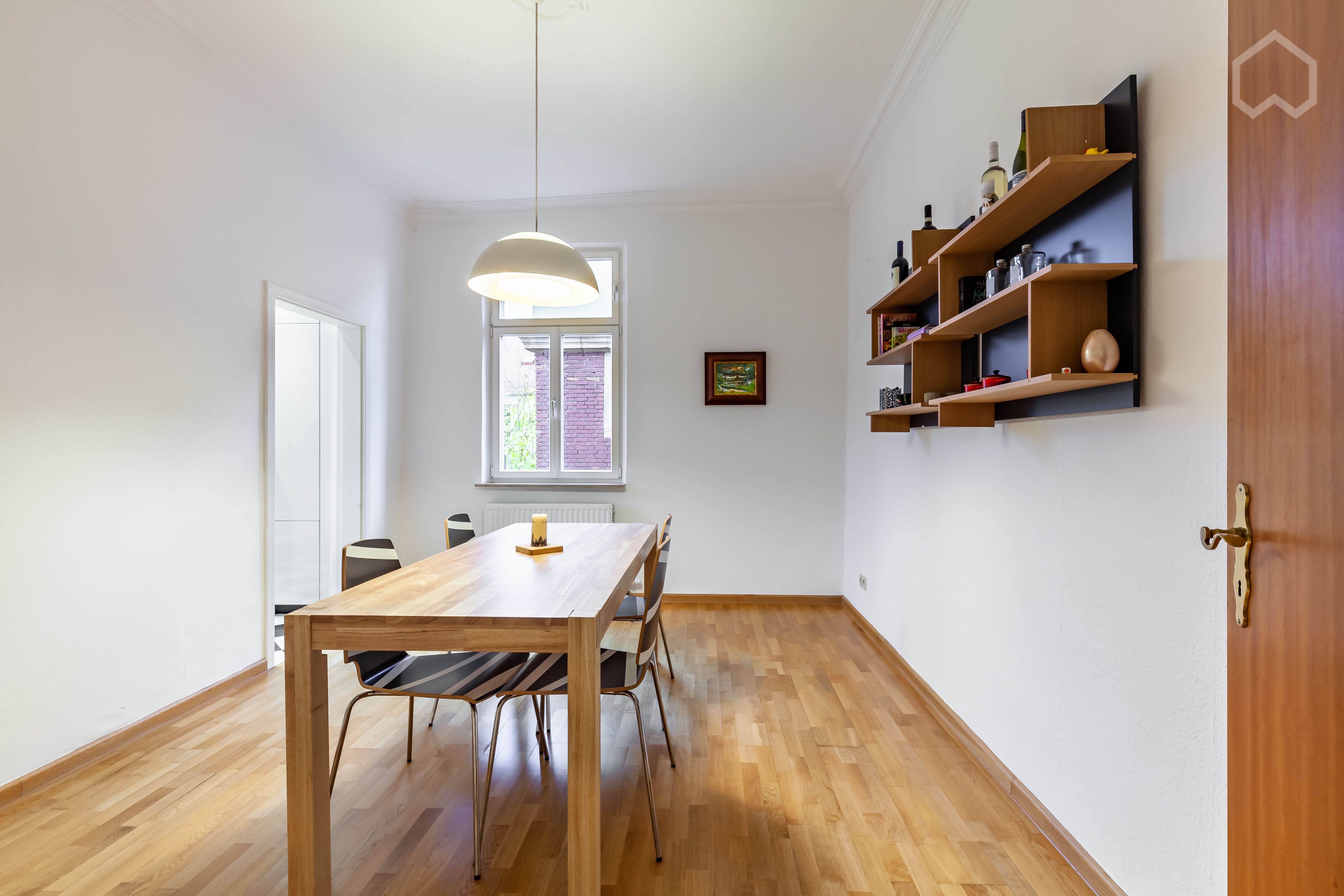  Spacious 3-Bedroom Apartment, Perfectly Located  -  Spacious 3-bedroom apartment, perfectly located  - Gallery -  19