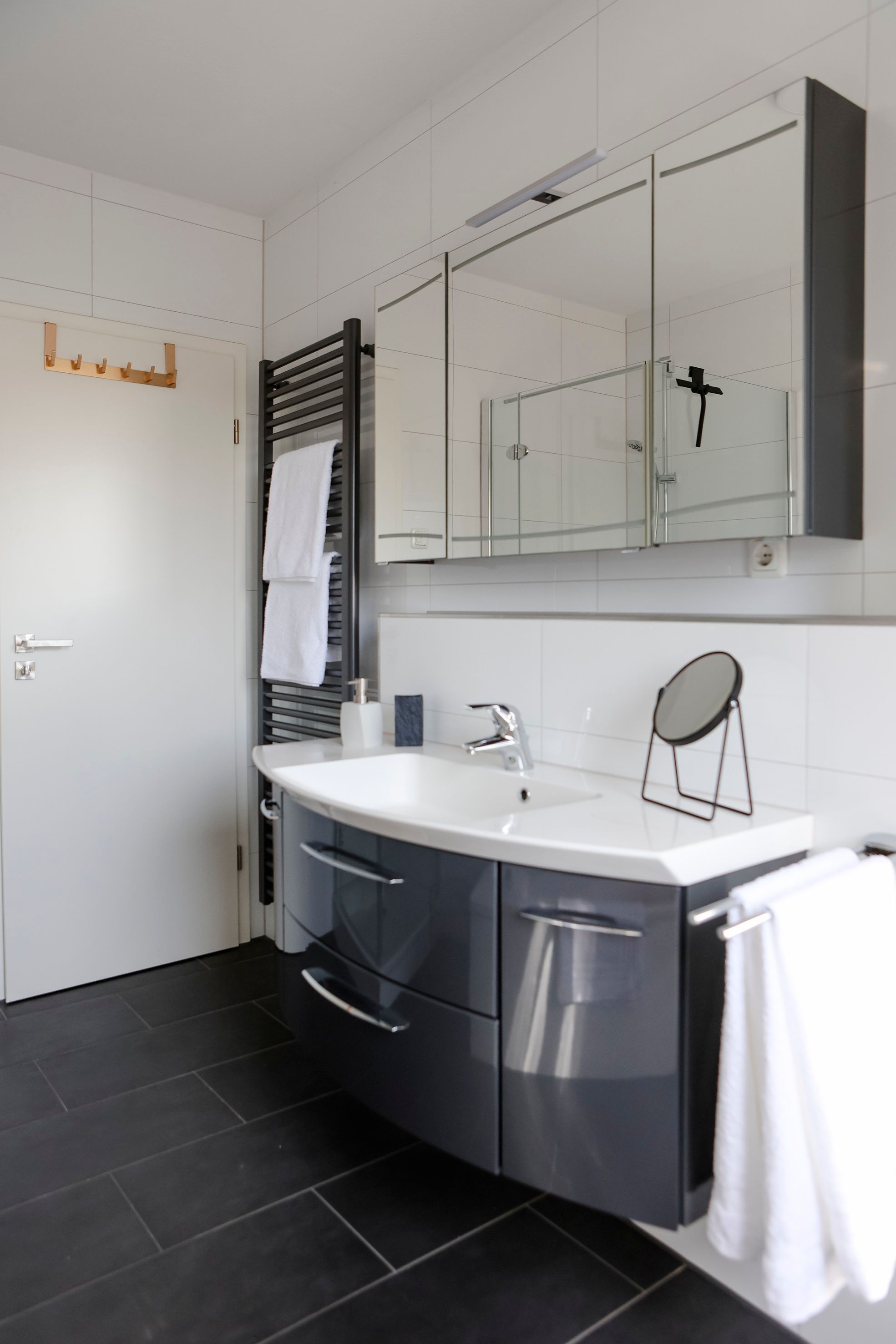Lumen Homes I 3-Room Design-Apt. Close To Audi & Oldtown I Balcony - 23