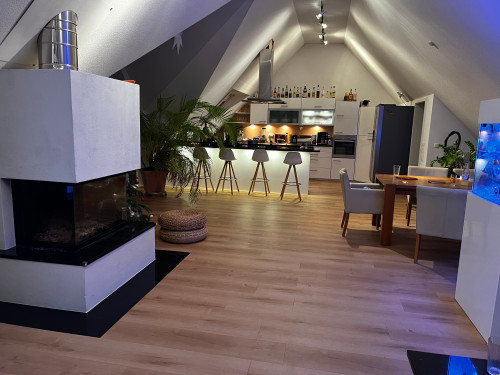 Fantastic top floor apartment in Weinheim