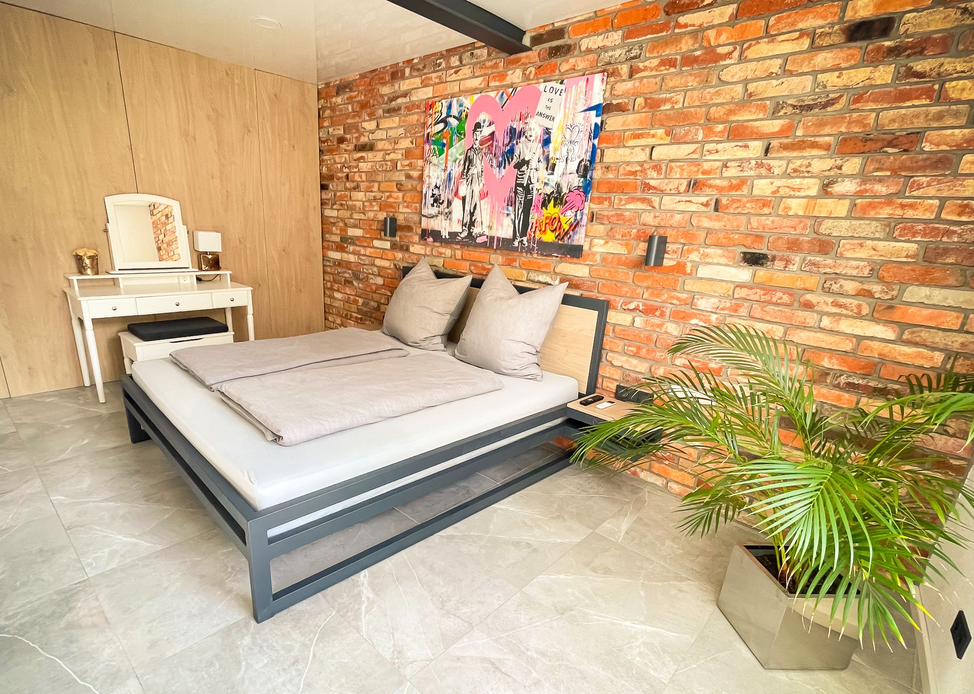  Design Loft Herford - Parking, WiFi, Netflix, Home Cinema, Full Kitchen  -  Design Loft Herford - parking, WiFi, Netflix, home cinema, full kitchen  - Gallery -  11