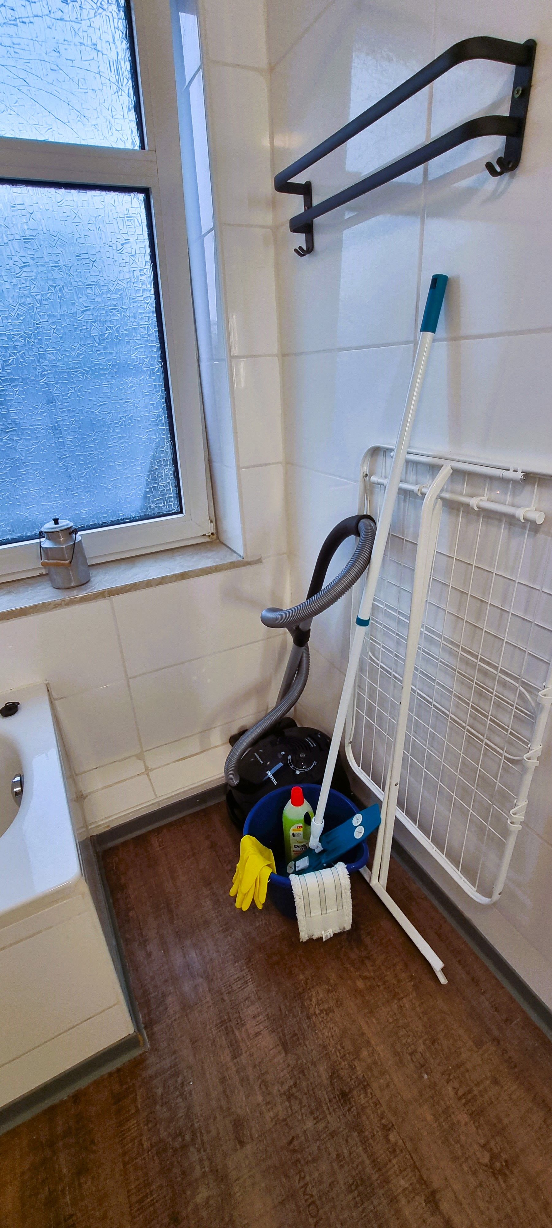  Nigella Apartment Directly At Celle Main Station For 6 People With Free Parking Fully Equipped Kitch  -  Nigella Apartment directly at Celle main station for 6 people with free parking Fully equipped kitchen Elite Standard  - Gallery -  21