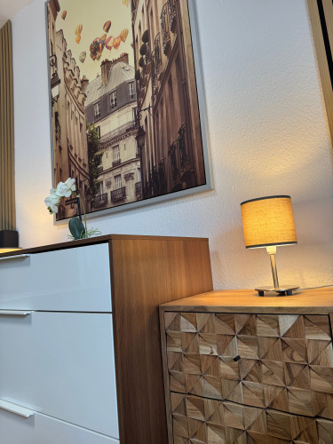 Large furnished maisonette apartment - 4 bedrooms - 6 persons - parking lot - Smart-TV - Gallery - 28