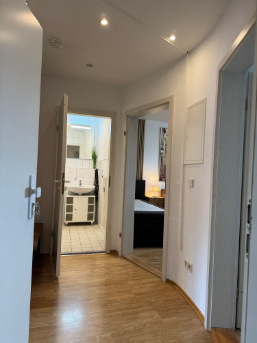 Large furnished maisonette apartment - 4 bedrooms - 6 persons - parking lot - Smart-TV - Gallery - 19