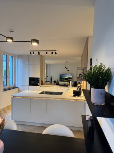 Pretty and modern studio with nice city view