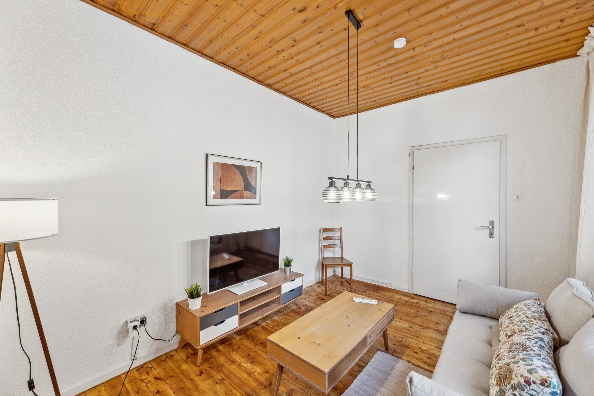  Stylish Historic Apartment In The Heart Of Nuremberg!  -  Stylish Historic Apartment in the Heart of Nuremberg!  - Gallery -  12