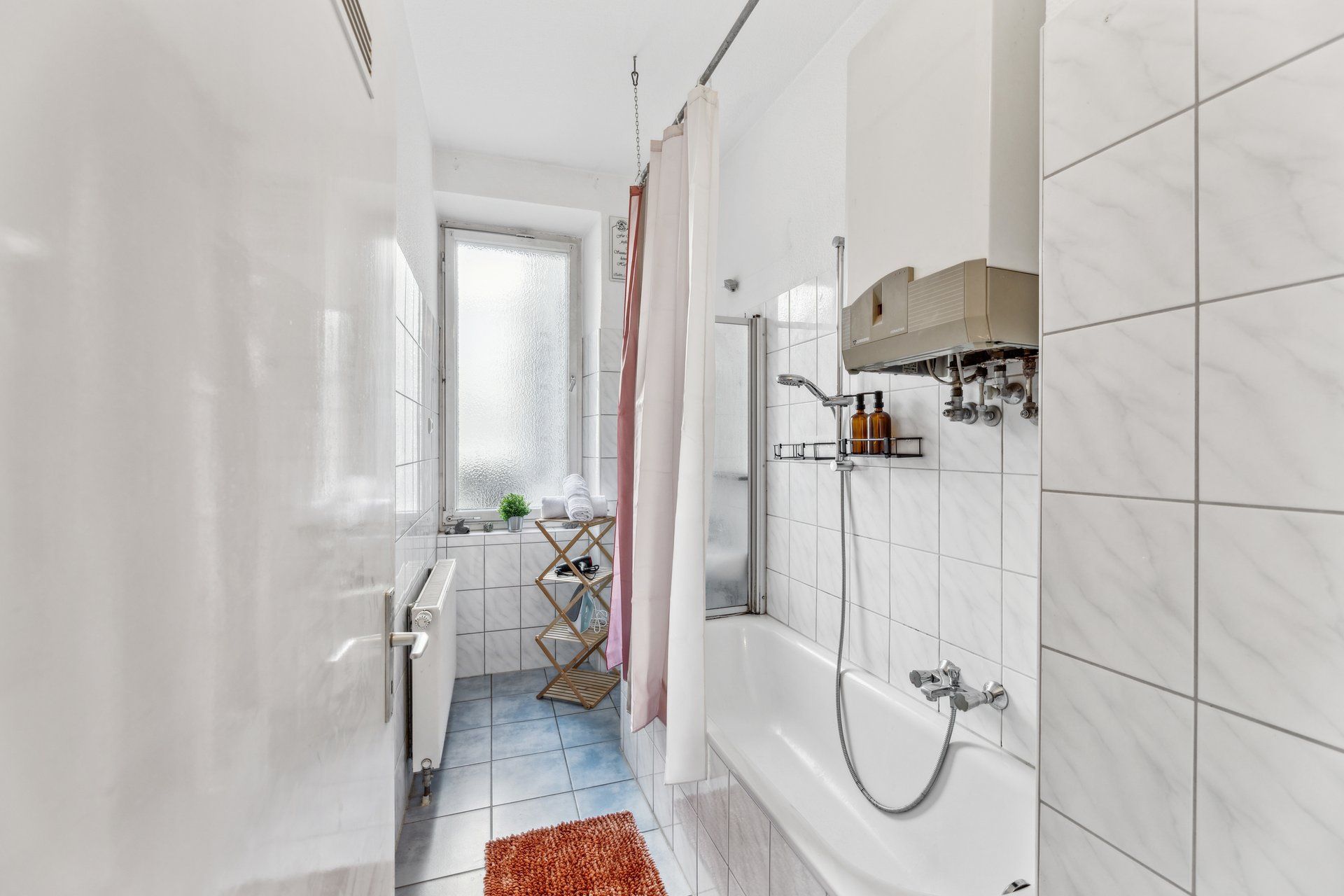  Stylish Historic Apartment In The Heart Of Nuremberg!  -  Stylish Historic Apartment in the Heart of Nuremberg!  - Gallery -  6