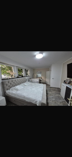 Exklusive 140 m² Business-Wellness-Wohnung mit Sauna & Jacuzzi nahe Köln - Gallery - 46