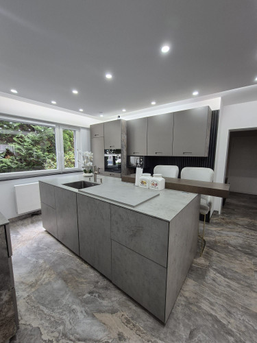 Exklusive 140 m² Business-Wellness-Wohnung mit Sauna & Jacuzzi nahe Köln - Gallery - 34