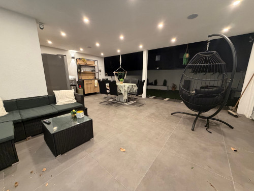 Exklusive 140 m² Business-Wellness-Wohnung mit Sauna & Jacuzzi nahe Köln - Gallery - 14