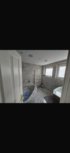 Exklusive 140 m² Business-Wellness-Wohnung mit Sauna & Jacuzzi nahe Köln - Gallery - 30